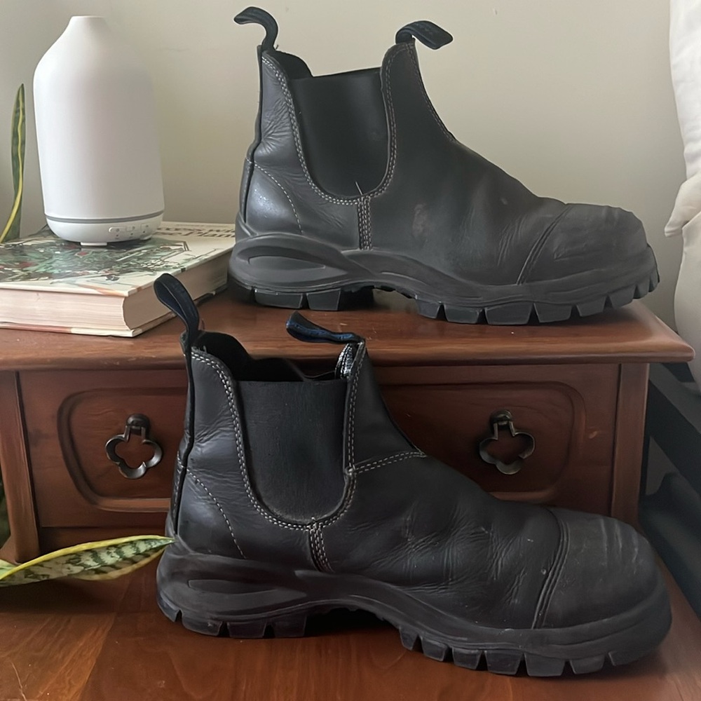 Blundstone leather black Steel toe boots